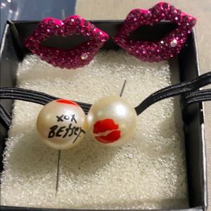 Two pairs of lip smackers